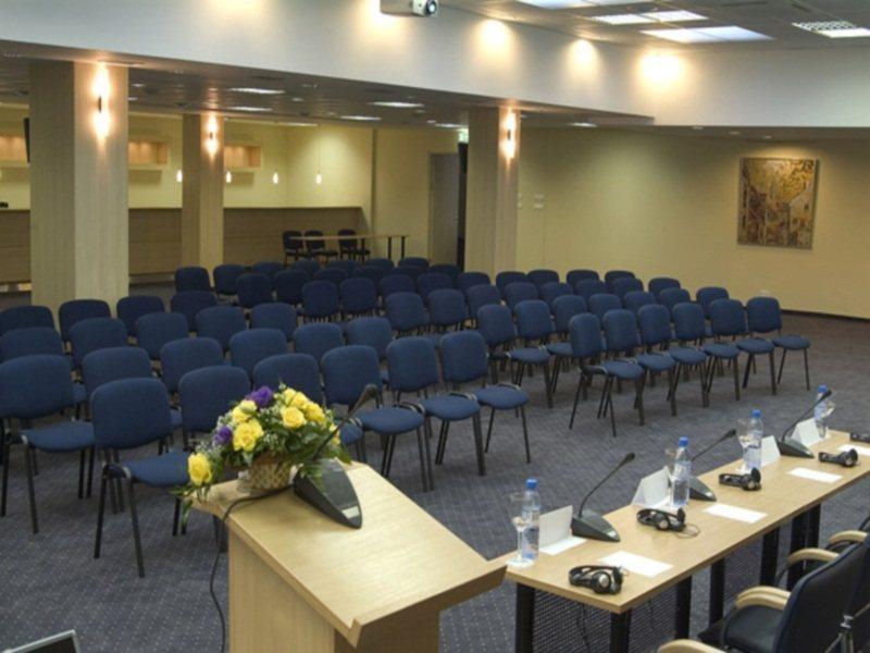Hotel Karolina Park 3*